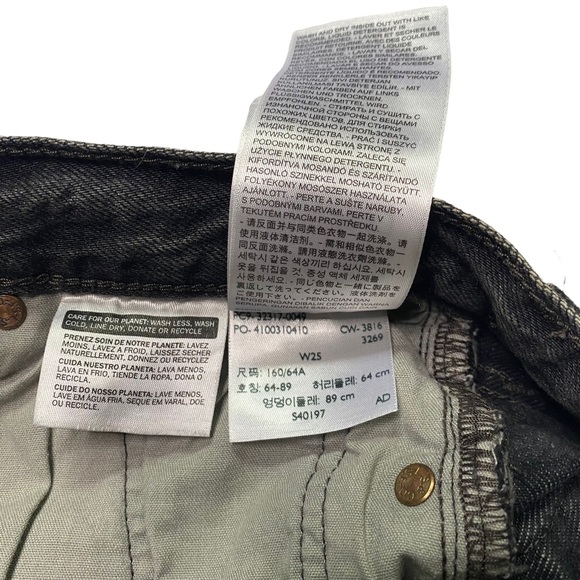 Levi Strauss Black Distressed Jean Shorts - Picture 6 of 12